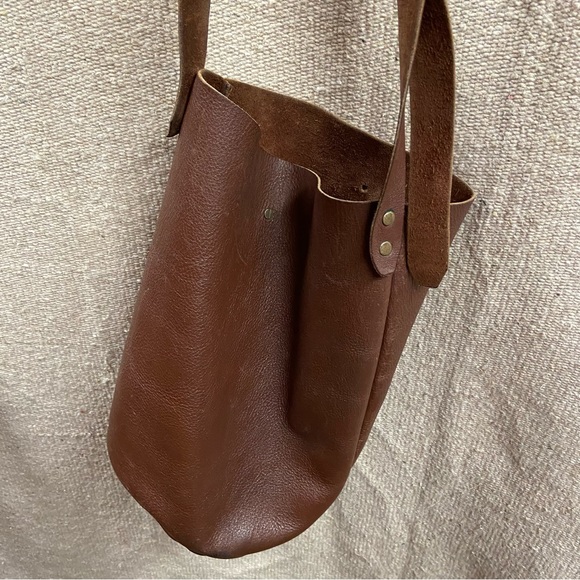 Brown Leather Bucket Bag - Picture 5 of 10